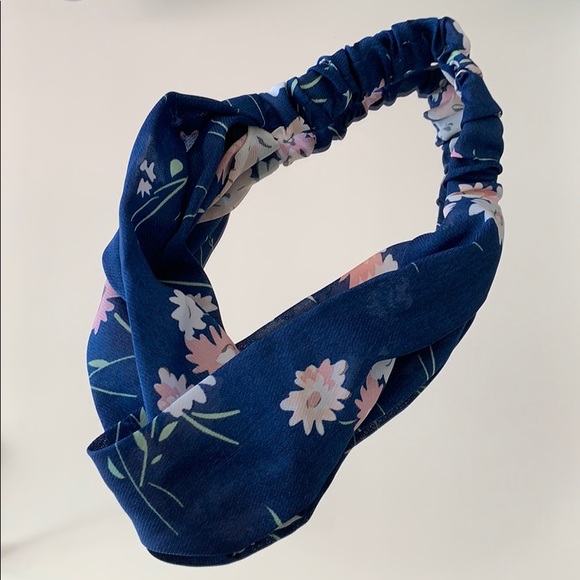 Set of Two Front Knot Headbands NWOT - Picture 3 of 4